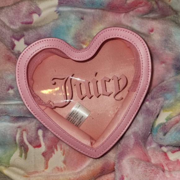 Juicy Couture Handbags - Juicy Couture Pink Heart Pouch